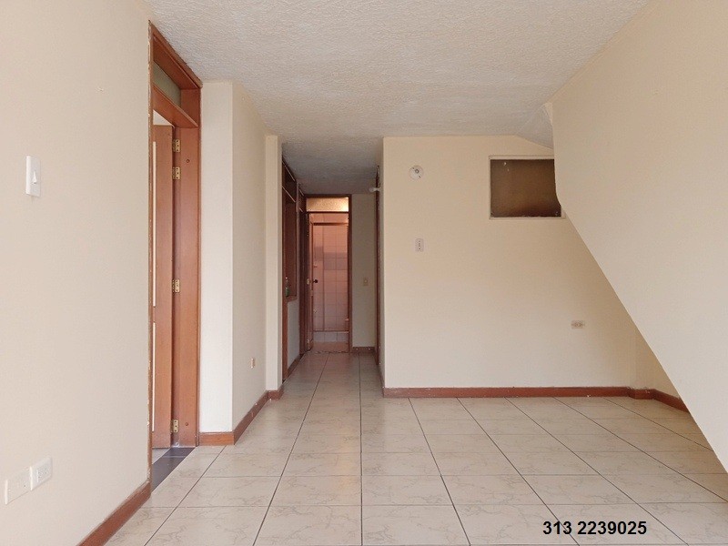 Casa en venta en Engativá, Bogotá · foto 3 de 14