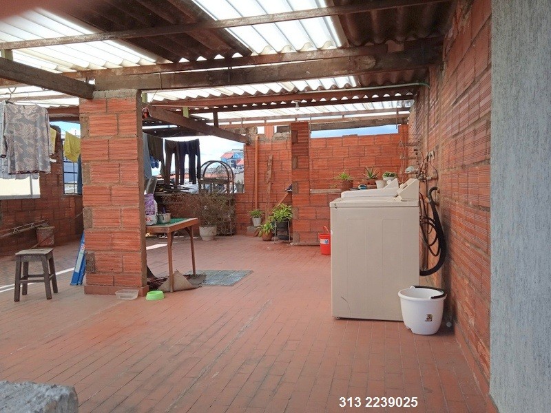 Casa en venta en Engativá, Bogotá · foto 8 de 14