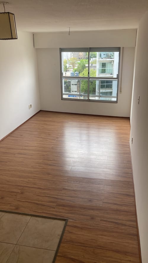 Alquiler De Apartamento Monoambiente En Pocitos, Al Frente, Piso Alto, Luminoso, Porteria. · Photo 7