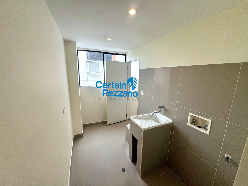 Apartamento en arriendo en Manga, Cartagena · foto 21 de 22