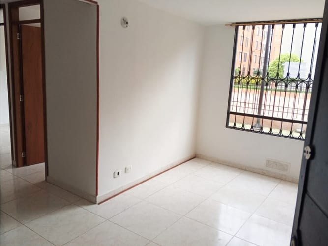 Apartamento de 2 alcobas en venta en Campo Verde, Bogotá, 48 m² · foto 2 de 14