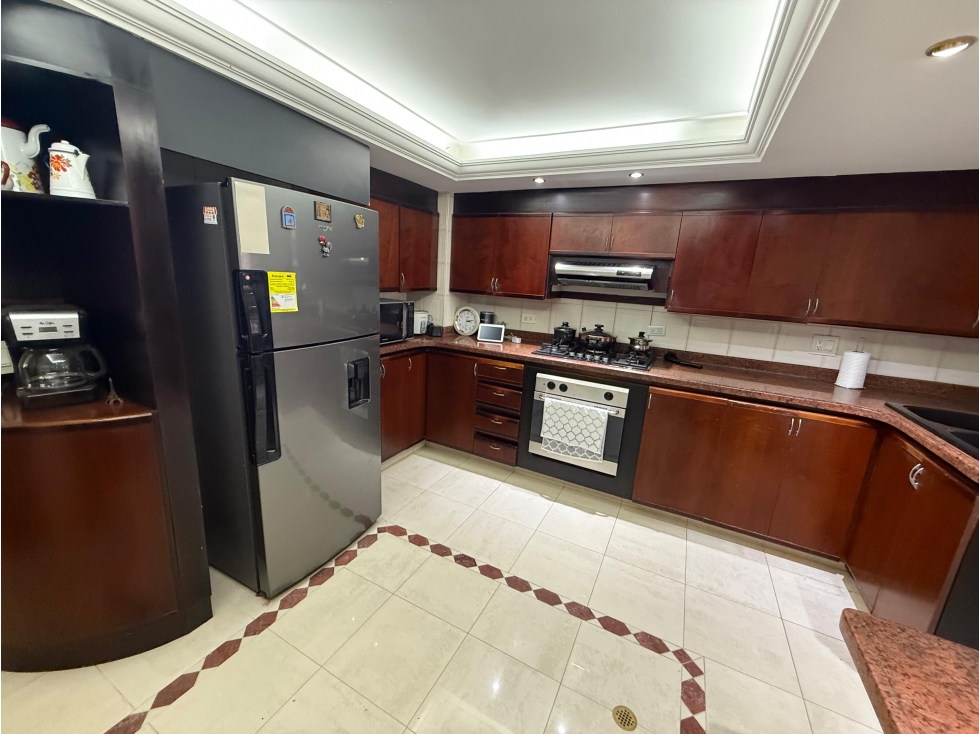 Apartamento en venta en Pinares, Pereira · foto 5 de 21