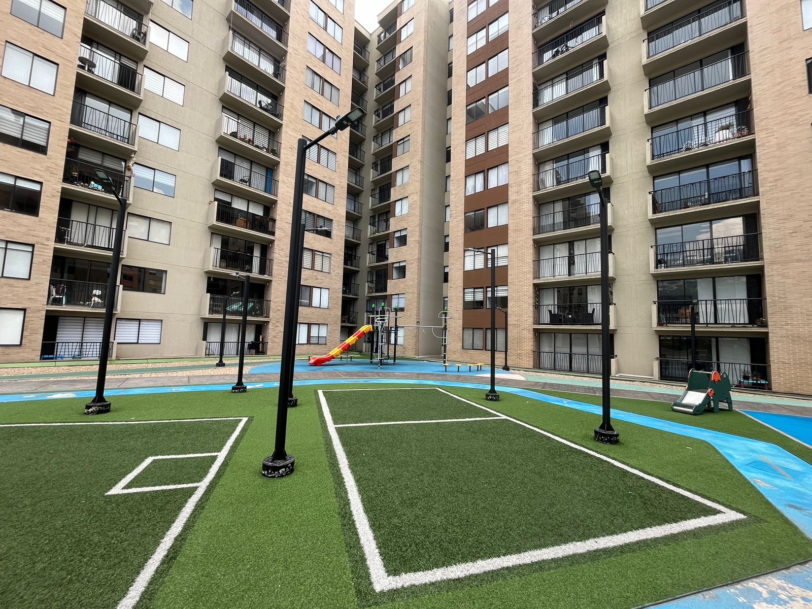 Apartamento en venta en Santa Teresa, Bogotá · foto 6 de 10