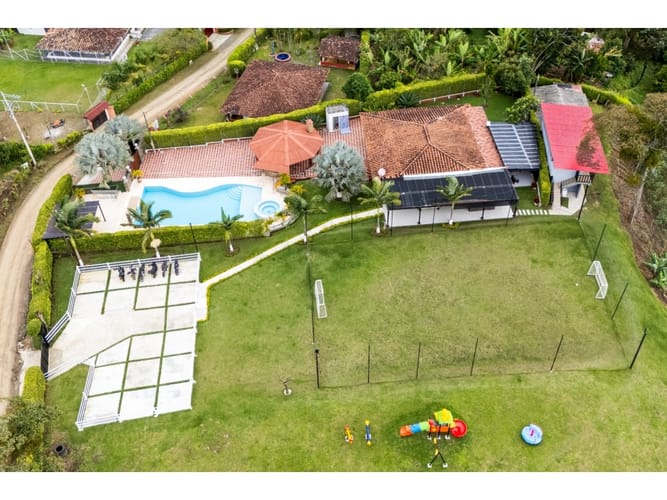 Finca en venta en Altagracia, Pereira, 19200 m² · foto 11 de 24