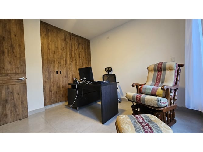 Casa de 3 alcobas en venta en Cerritos, Pereira, 260 m² · foto 10 de 13
