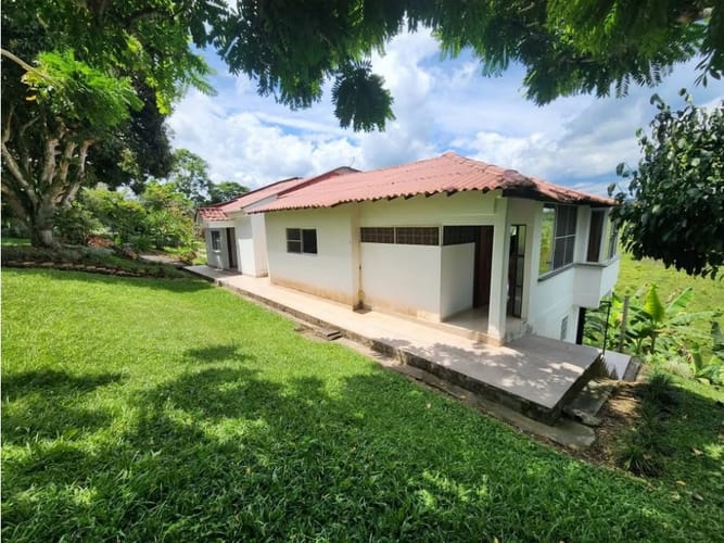 Casa de 4 alcobas en venta en Condina, Pereira, 450 m² · foto 6 de 21