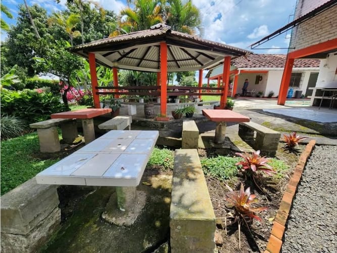 Casa de 4 alcobas en venta en Condina, Pereira, 450 m² · foto 8 de 21