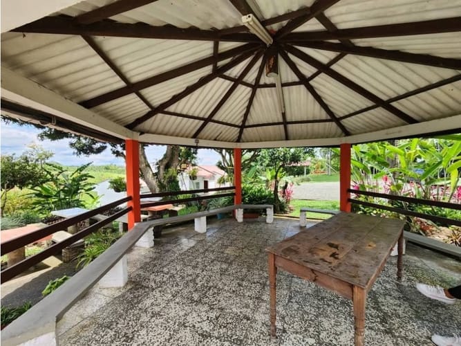 Casa de 4 alcobas en venta en Condina, Pereira, 450 m² · foto 19 de 21