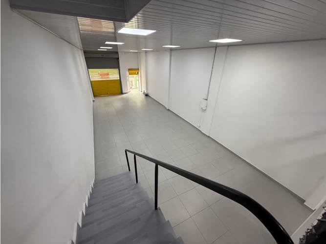 Bodega en venta en Sector Plaza De Bolivar, Pereira, 145 m² · foto 2 de 18