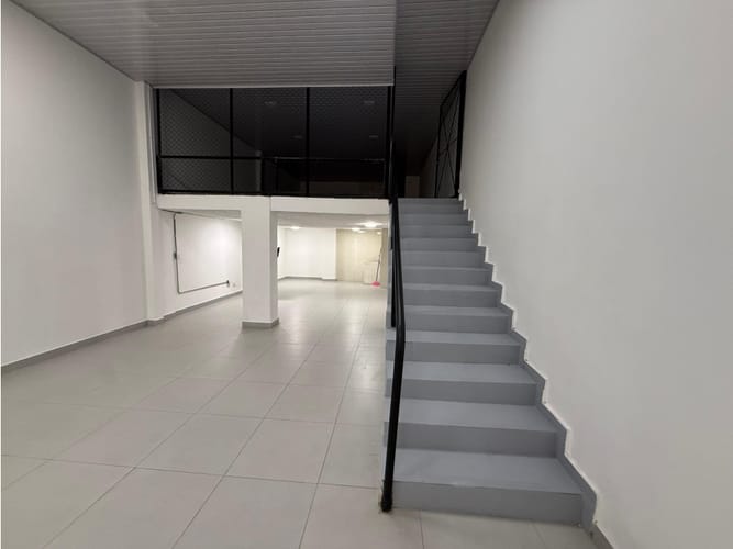 Bodega en venta en Sector Plaza De Bolivar, Pereira, 145 m² · foto 5 de 18