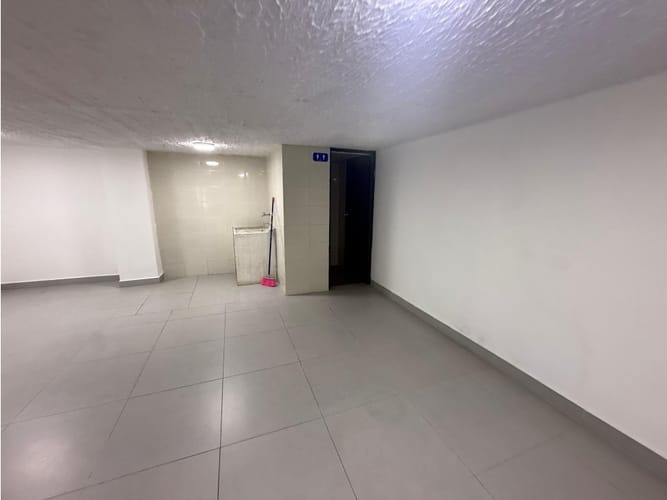 Bodega en venta en Sector Plaza De Bolivar, Pereira, 145 m² · foto 6 de 18