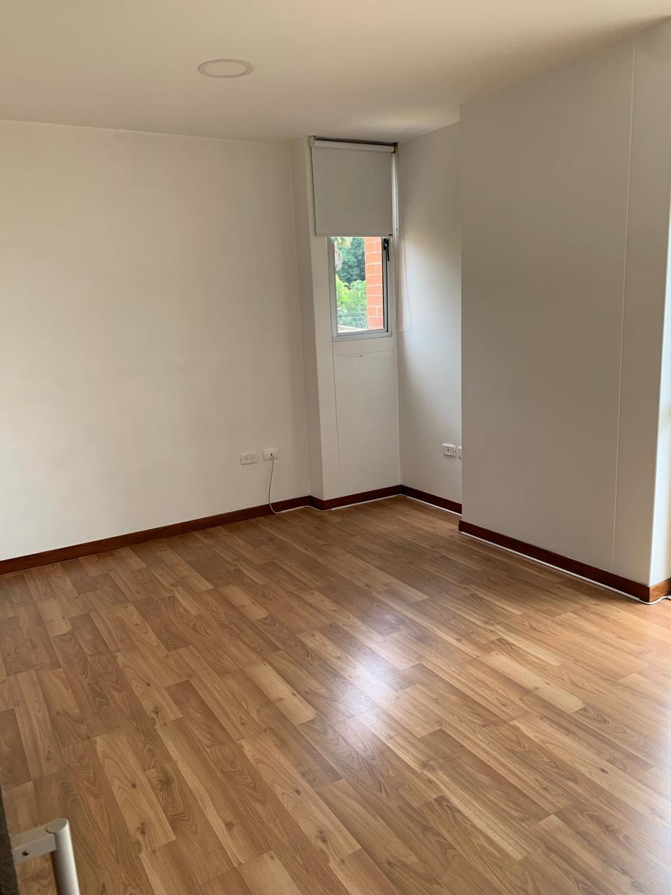 Apartamento en venta en El Poblado, Medellín · foto 3 de 19