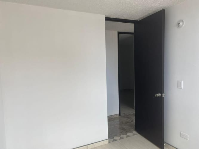 Apartamento en venta en Las Brisas, Bogotá · foto 7 de 18