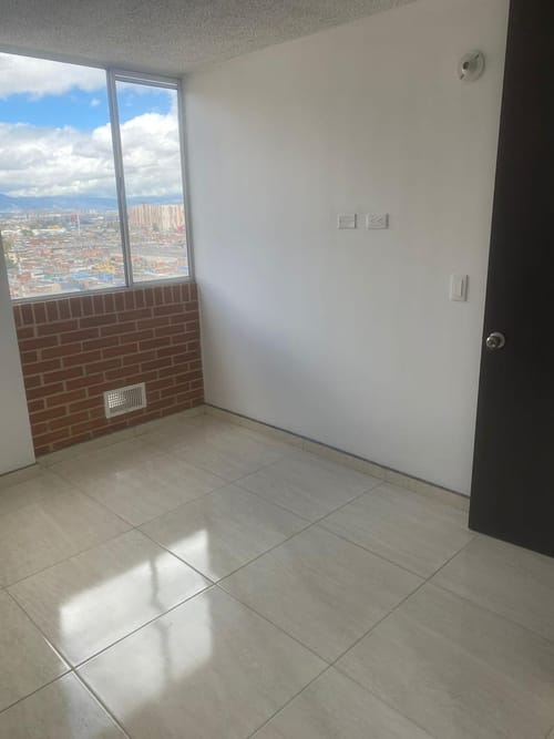 Apartamento en venta en Las Brisas, Bogotá · foto 4 de 18
