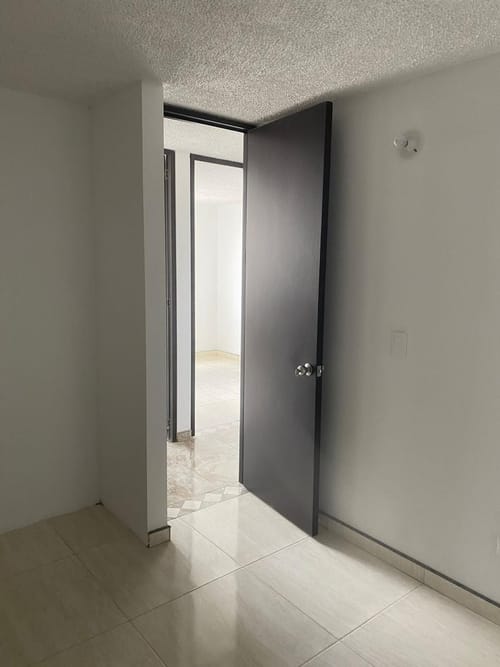 Apartamento en venta en Las Brisas, Bogotá · foto 2 de 18