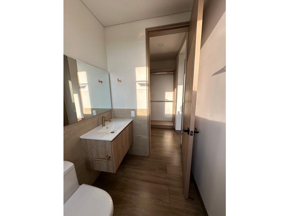 Casa en venta en Tribunas Corcega, Pereira · foto 16 de 24
