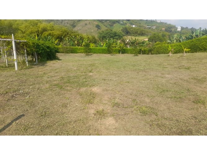 Lote en venta en Combia, Pereira, 3868 m² · foto 2 de 17