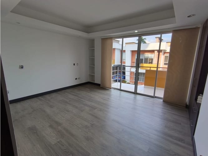 Casa de 4 alcobas en venta en Serrezuela, Pereira, 180 m² · foto 6 de 18
