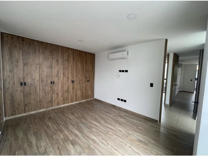Casa de 4 alcobas en venta en Cerritos, Pereira, 168 m² · foto 11 de 19