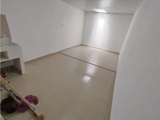 Apartamento de 2 alcobas en venta en Santa Ines, Pereira, 60 m² · foto 2 de 8