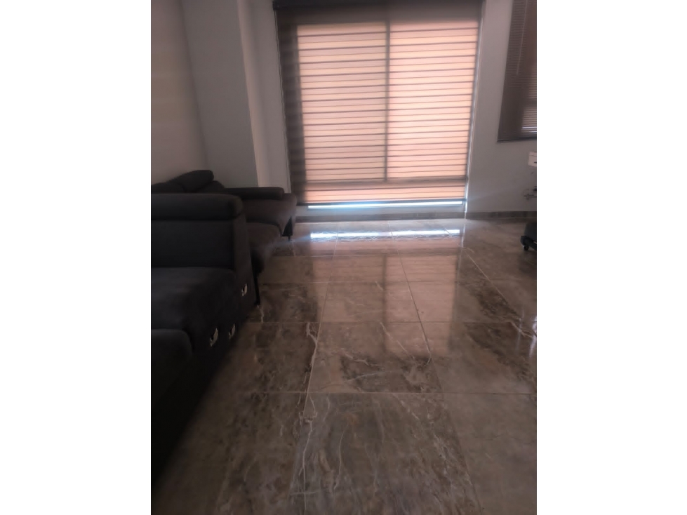Apartamento en venta en Pinares, Pereira · foto 2 de 14