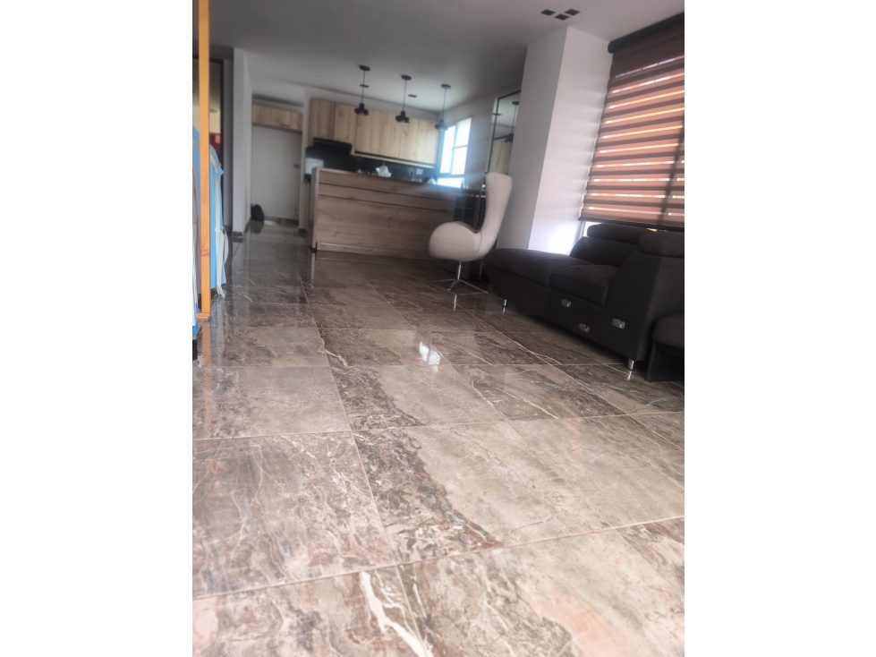 Apartamento en venta en Pinares, Pereira · foto 3 de 14