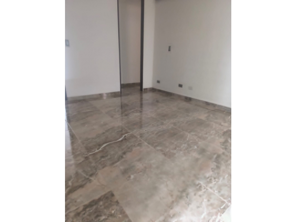 Apartamento en venta en Pinares, Pereira · foto 6 de 14