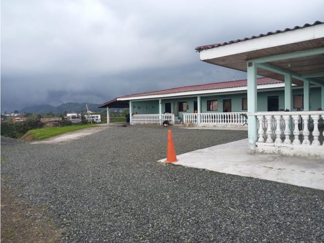 Finca en venta en Tribunas Corcega, Pereira, 340 m² · foto 3 de 21