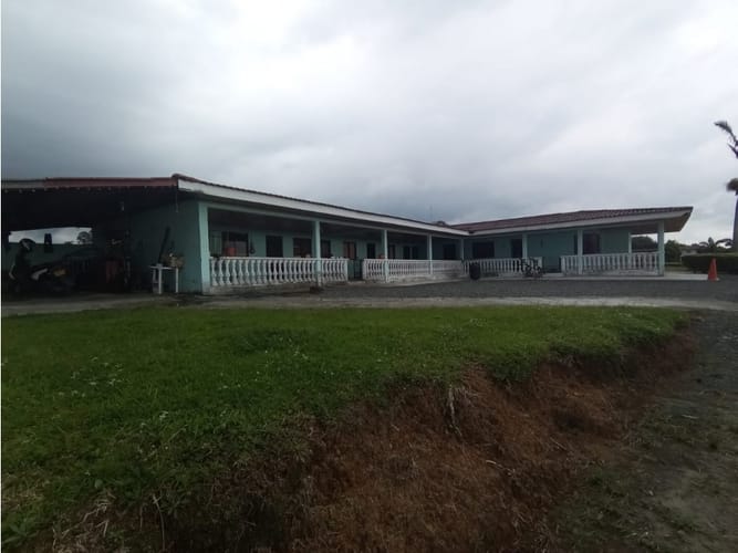 Finca en venta en Tribunas Corcega, Pereira, 340 m² · foto 4 de 21