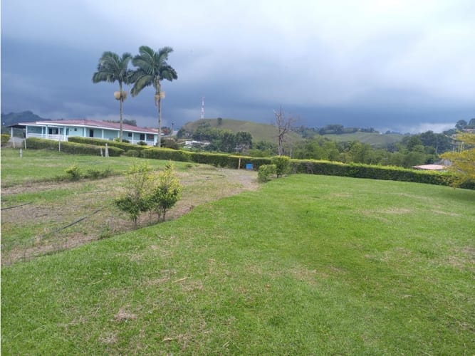 Finca en venta en Tribunas Corcega, Pereira, 340 m² · foto 6 de 21