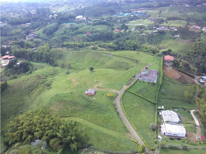 Finca en venta en Tribunas Corcega, Pereira, 340 m² · foto 13 de 21