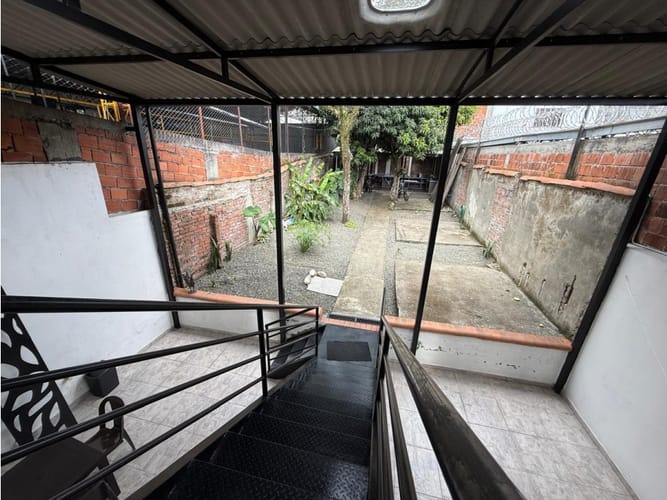 Casa de 13 alcobas en arriendo en Sector Lago Uribe, Pereira, 250 m² · foto 20 de 24