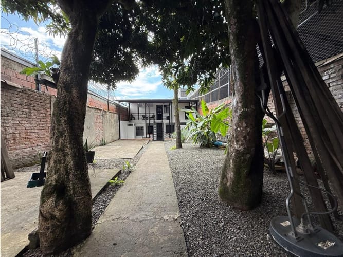 Casa de 13 alcobas en arriendo en Sector Lago Uribe, Pereira, 250 m² · foto 22 de 24