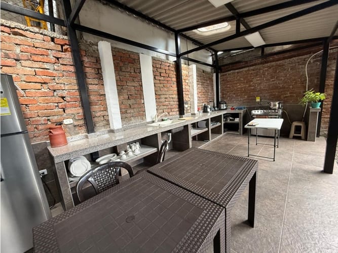 Casa de 13 alcobas en arriendo en Sector Lago Uribe, Pereira, 250 m² · foto 23 de 24