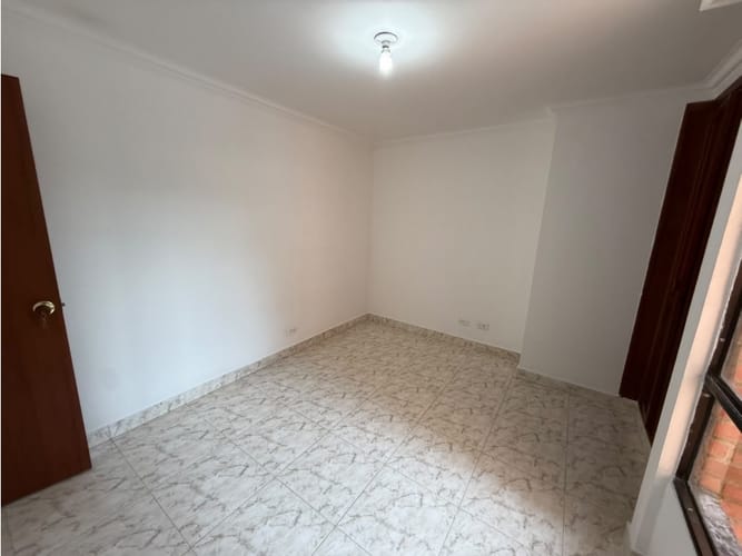 Apartamento de 3 alcobas en venta en Pinares, Pereira, 118 m² · foto 15 de 23