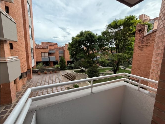 Apartamento de 3 alcobas en venta en Pinares, Pereira, 118 m² · foto 18 de 23