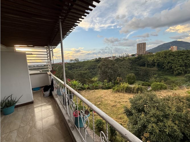 Edificio en venta en Rocio Bajo, Pereira, 138 m² · foto 22 de 24