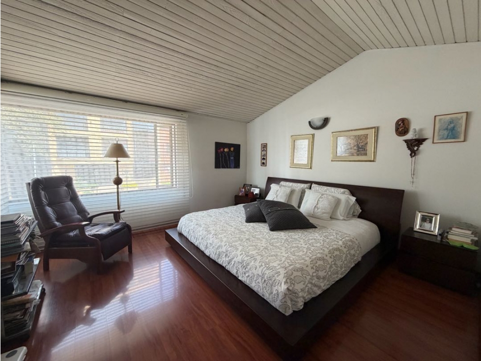 Casa en venta en Santa Barbara Central, Bogotá · foto 12 de 16
