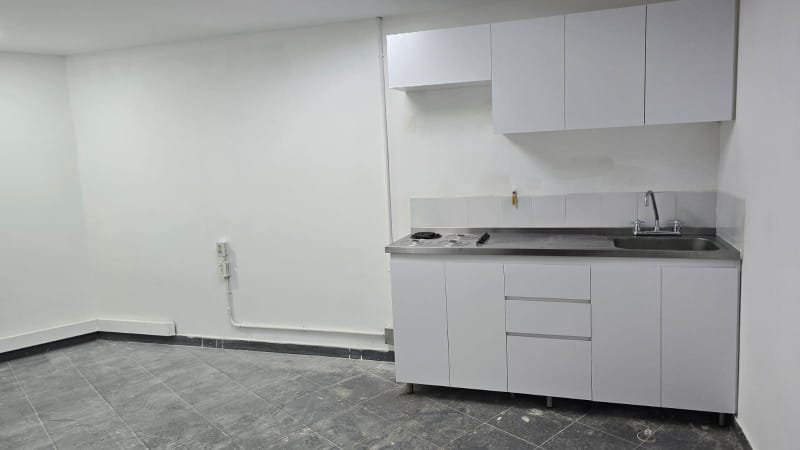 Bodega en arriendo en La Tablacita, La Estrella, 2533 m² · foto 2 de 17