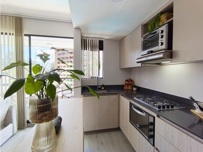 Apartamento de 2 alcobas en venta en Las Palmas, Medellín, 64 m² · foto 2 de 19