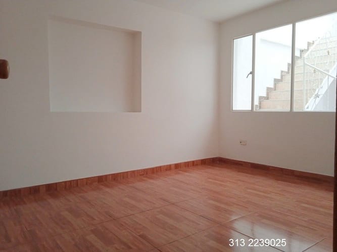 Casa de 5 alcobas en venta en Las Americas, Bogotá, 480 m² · foto 4 de 20