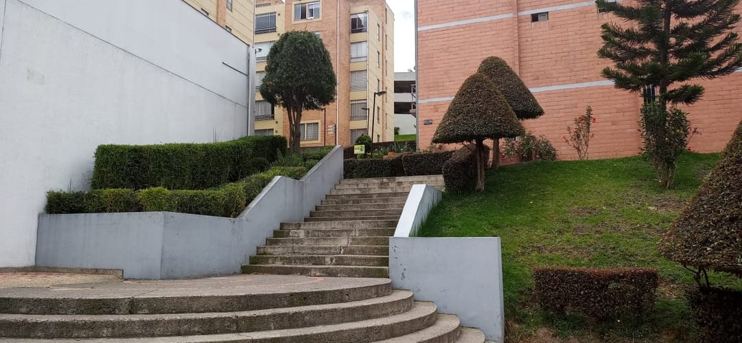 Apartamento de 3 alcobas en venta en Suba Centro, Bogotá, 61 m² · foto 9 de 13