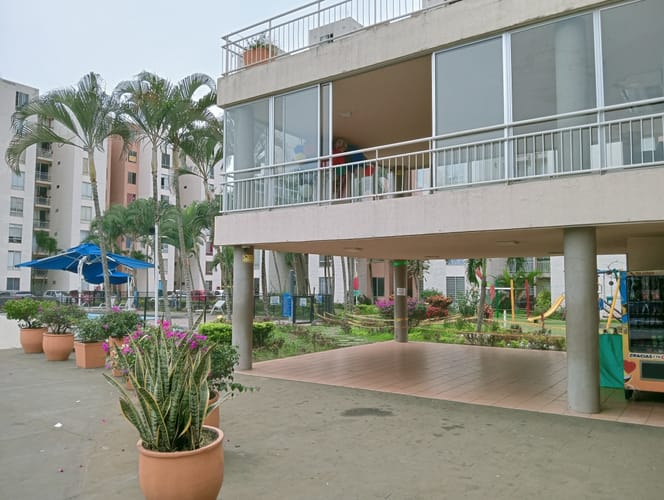 Apartamento de 2 alcobas en venta en Valle Del Lili, Cali, 62 m² · foto 2 de 24