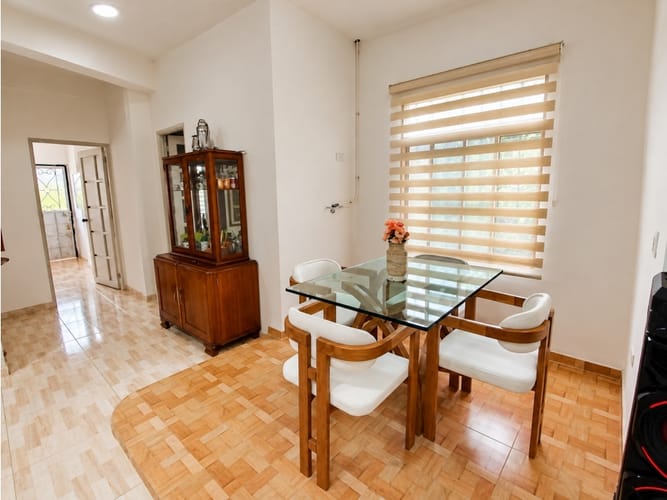 Casa de 5 alcobas en venta en El Prado, Palmira, 290 m² · foto 15 de 24