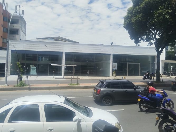 Local en arriendo en Nuevo Sotomayor, Bucaramanga, 1651 m² · foto 12 de 24