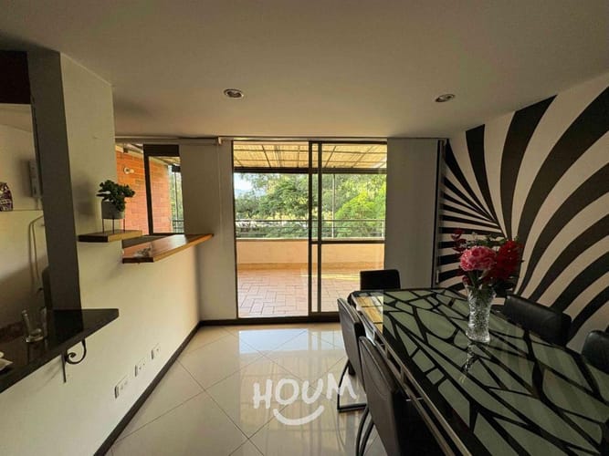 Apartamento de 1 alcoba en arriendo en El Poblado, Medellín, 101 m² · foto 2 de 16
