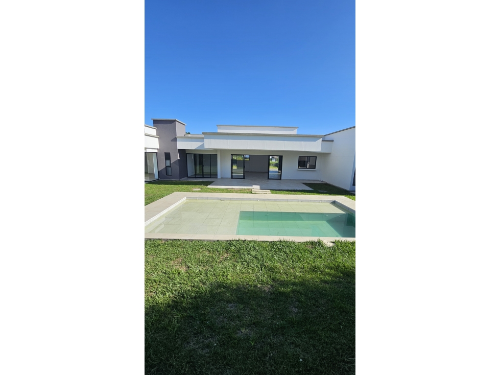 Casa en venta en Cerritos, Pereira · foto 2 de 17