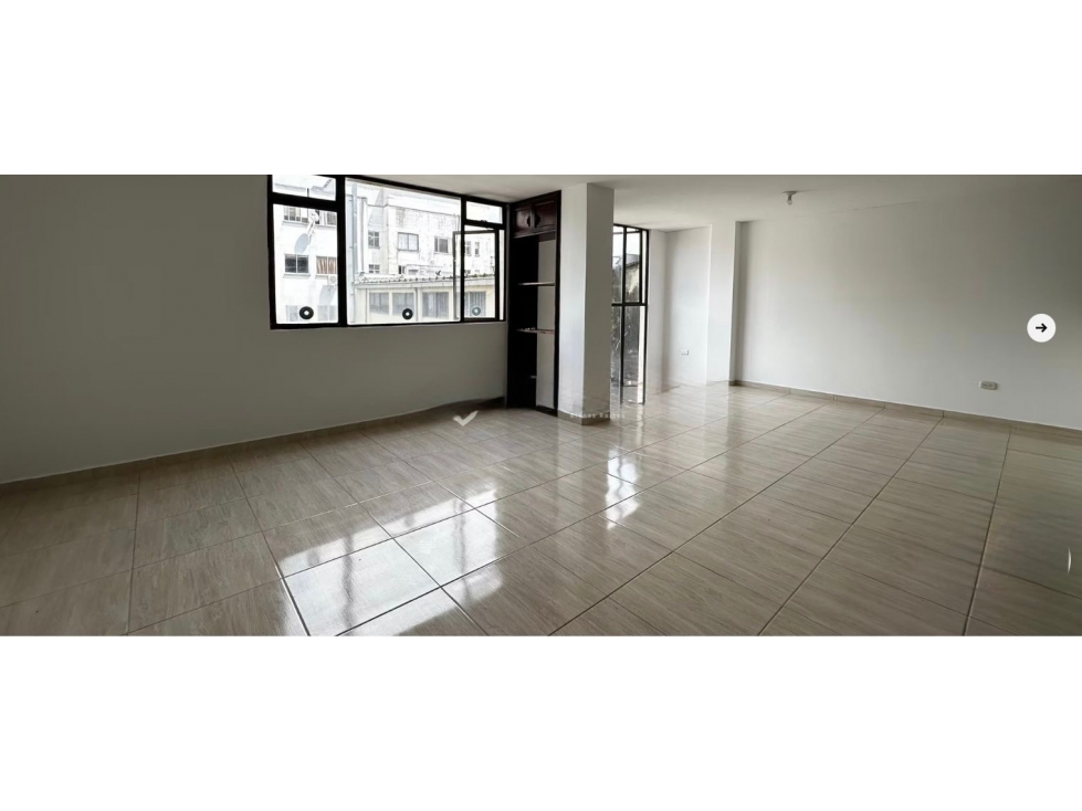 Apartamento en venta en Sector Plaza De Bolivar, Pereira · foto 2 de 10