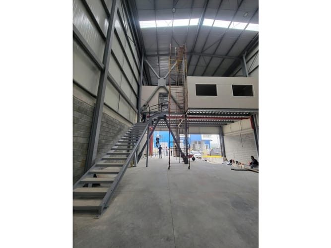 Bodega en venta en Cerritos, Pereira, 681 m² · foto 3 de 11