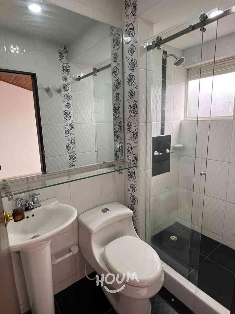 Casa en venta en Cerros De Suba, Bogotá · foto 12 de 17